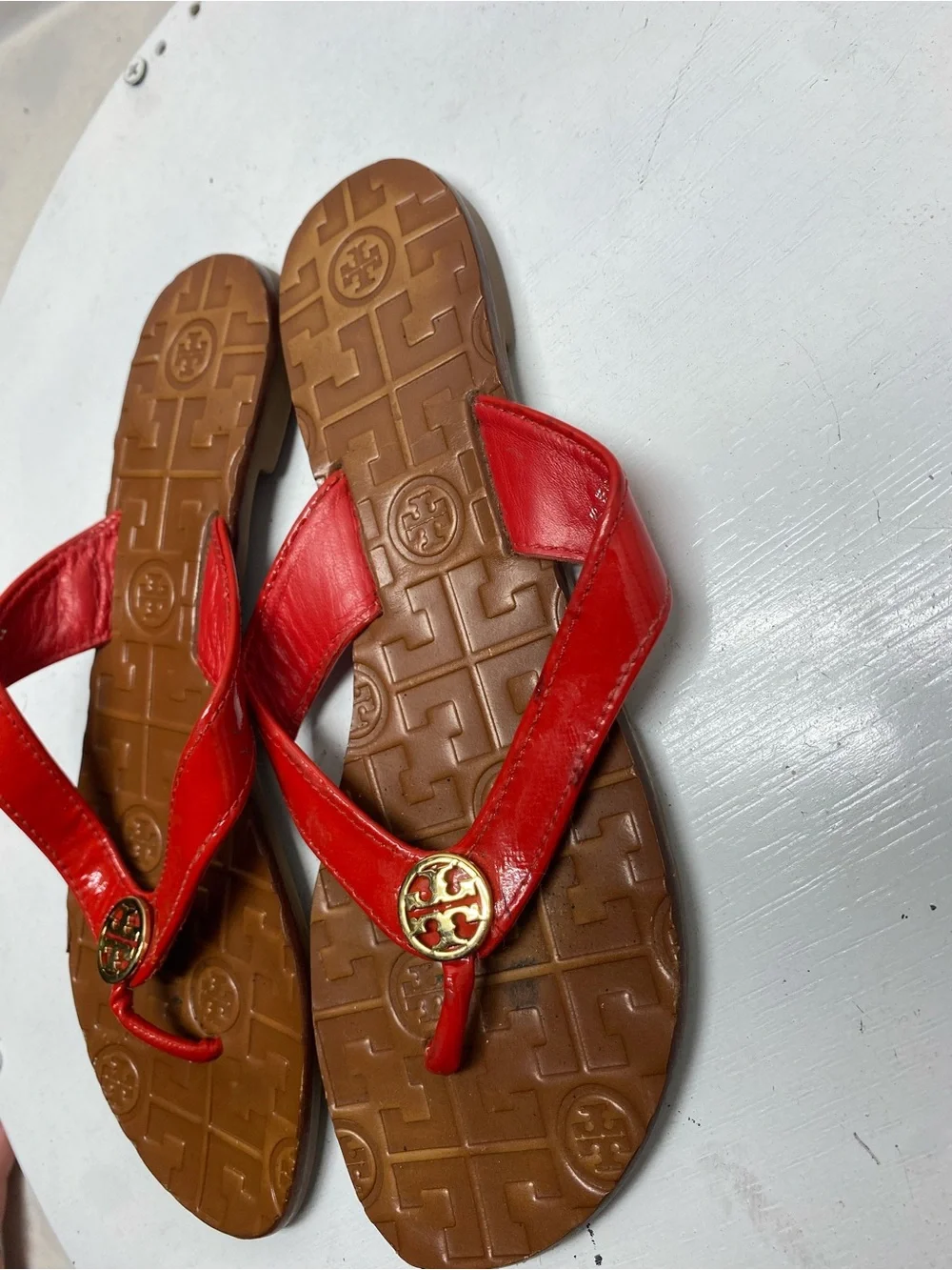 Tory Burch Thora Women’s Size 6 M Patent Leather Thong Flip Flops Flat Sandals